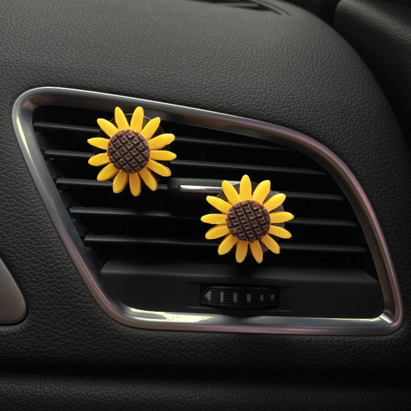 074f116c-0770-4aad-92ea-9d0474f3107e.jpg Perfume Decoration Sunflower Flower Car Ventilator Perfume Clip - Image 1